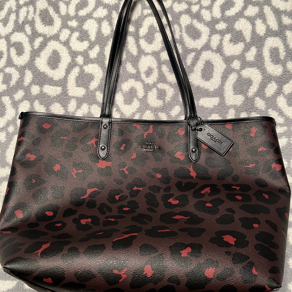 Coach City Tote in leopard print